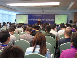 龙芯创客主板首秀中国计算机大会，助力国产硬件生态建设